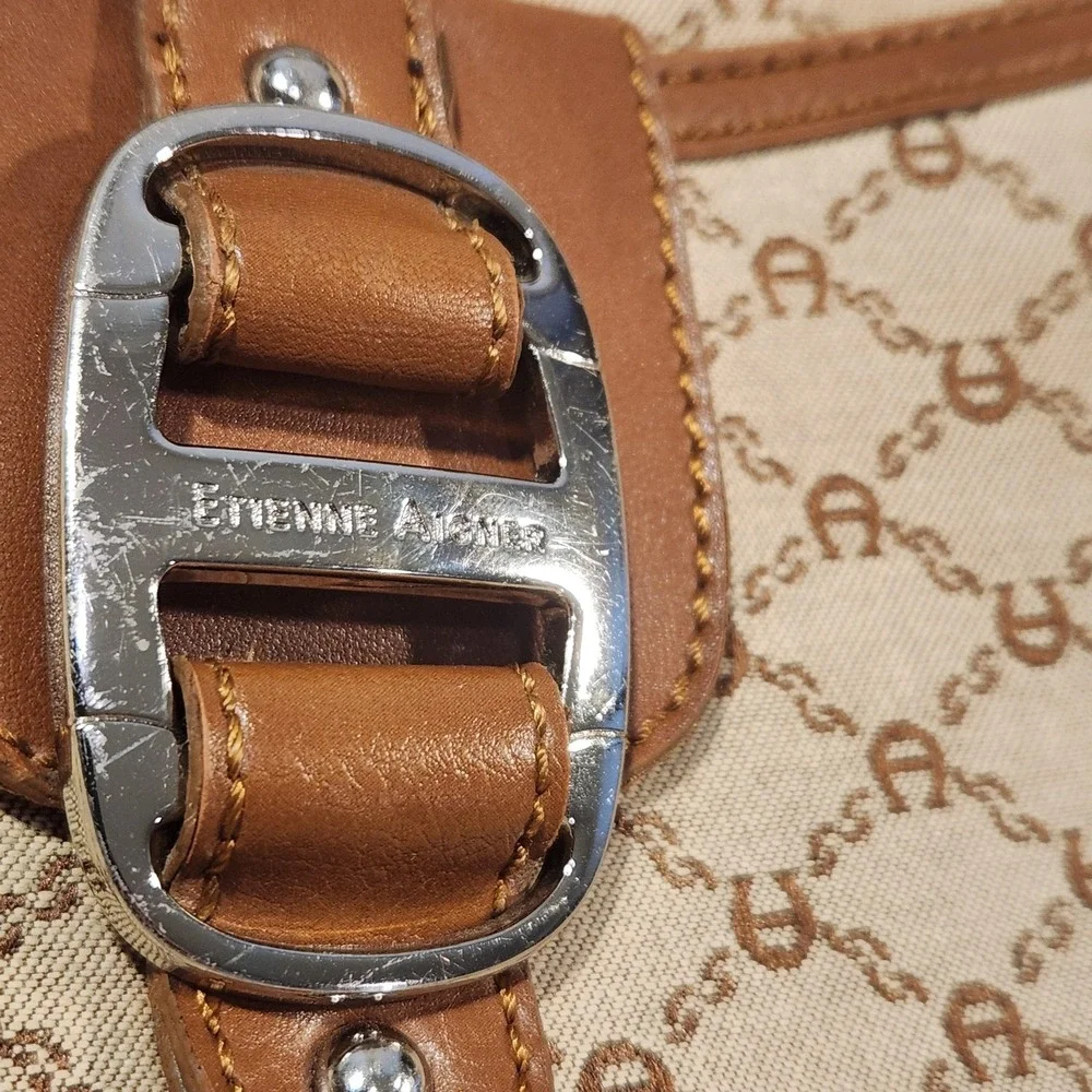 Vintage Etienne Aigner Shoulder‎ Bag Womens Tan Logo Monogram Hobo Purse